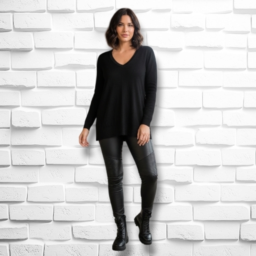 DKNY Tunic Sweater - Black V-Neck - Size Medium - NWOT